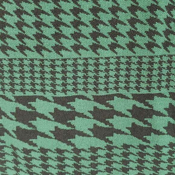 Carmen Marc Valvo Women's Small Green & Black Houndstooth Skirt - Picture 7 of 10